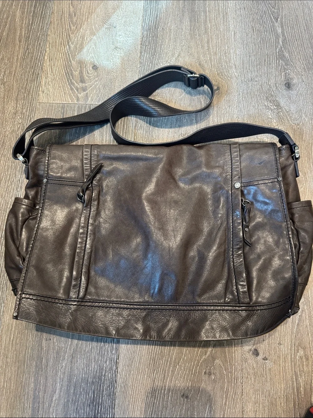 Vintage Andrew Marc Brown Leather Messenger Bag with Adjustable Strap